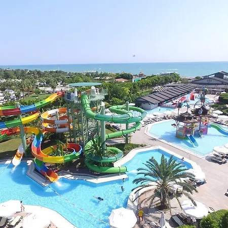 Limak Lara Deluxe & Θέρετρο 5*