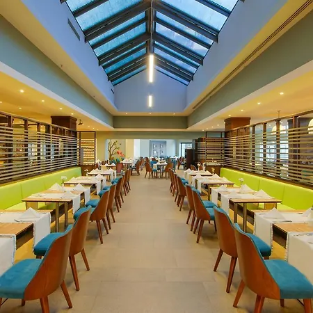 Resort Limak Lara Deluxe & 5*